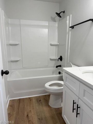 2906 York House Drive, Greensboro, NC 27407