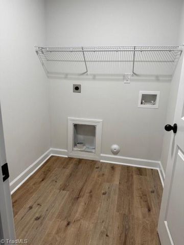 2906 York House Drive, Greensboro, NC 27407