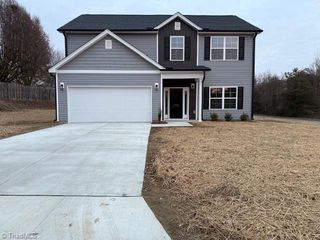 2906 York House Drive, Greensboro, NC 27407