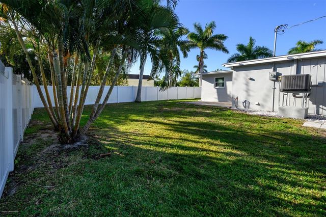 927 W OLYMPIA AVENUE, Punta Gorda, FL 33950
