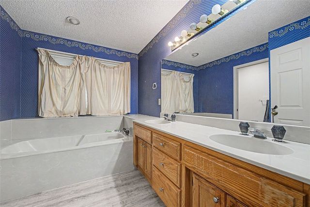 37 Fenchurch Drive, Bella Vista, AR 72715