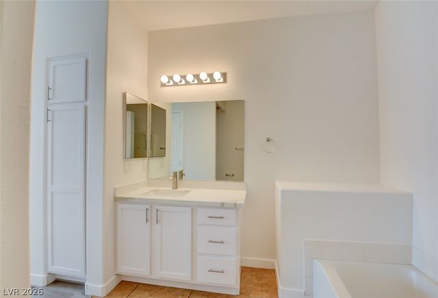 2291 West Horizon Ridge Parkway 8243, Henderson, NV 89052