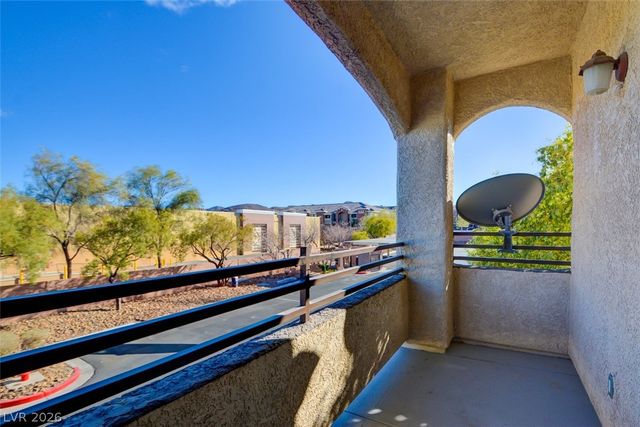 2291 West Horizon Ridge Parkway 8243, Henderson, NV 89052