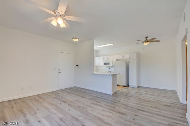 2291 West Horizon Ridge Parkway 8243, Henderson, NV 89052