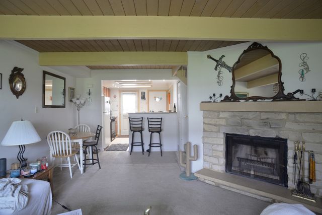 375 Meadow Green Lane, Round Lake Beach, IL 60073