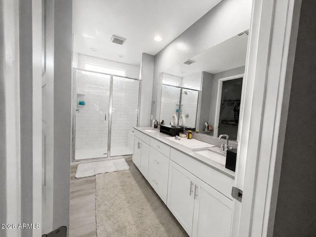 9444 W ROMA Avenue, Phoenix, AZ 85037