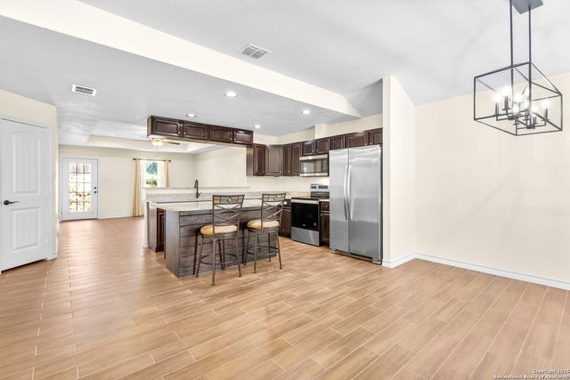 6610 woodstock, San Antonio, TX 78223