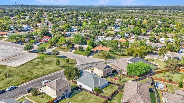 6610 woodstock, San Antonio, TX 78223