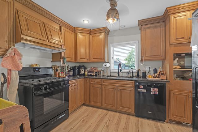 8820 Palisades Road, Burr Ridge, IL 60527