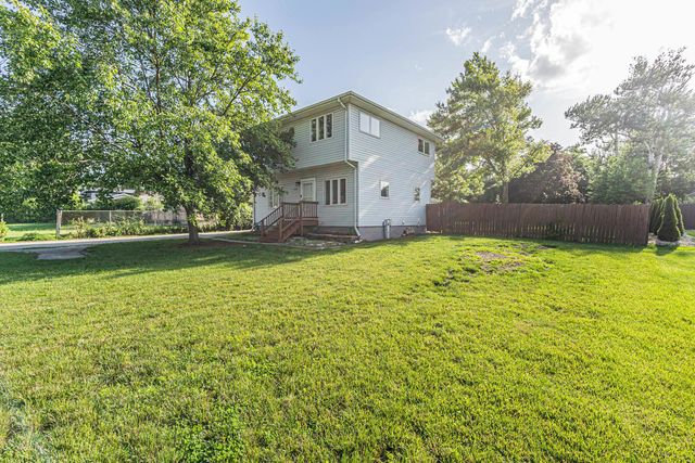 8820 Palisades Road, Burr Ridge, IL 60527