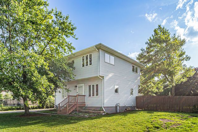 8820 Palisades Road, Burr Ridge, IL 60527