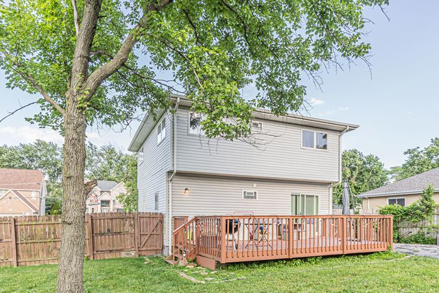 8820 Palisades Road, Burr Ridge, IL 60527
