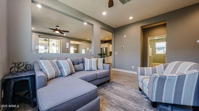 17887 W HIDDENVIEW Drive, Goodyear, AZ 85338