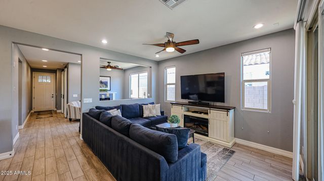 17887 W HIDDENVIEW Drive, Goodyear, AZ 85338