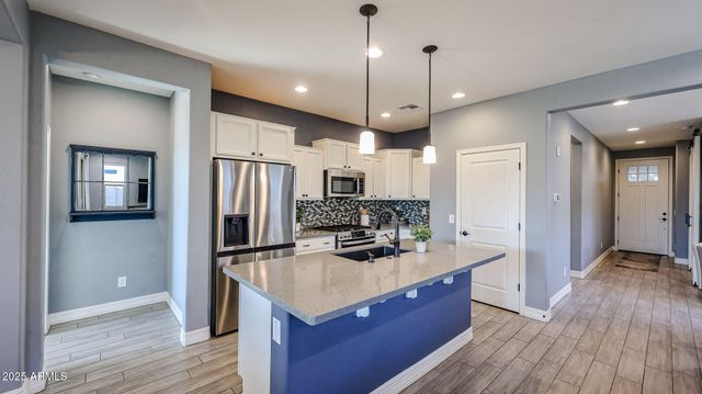 17887 W HIDDENVIEW Drive, Goodyear, AZ 85338