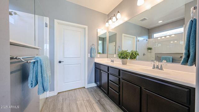 17887 W HIDDENVIEW Drive, Goodyear, AZ 85338