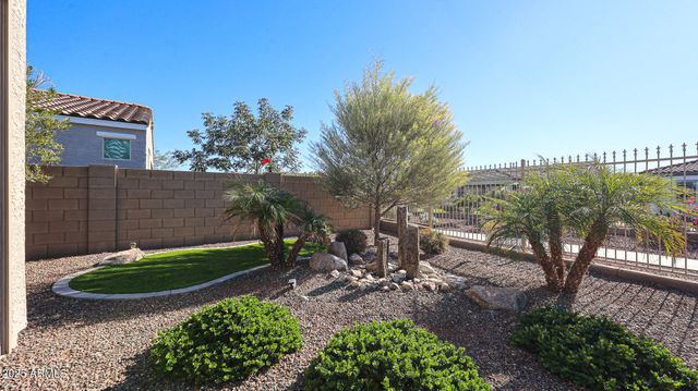 17887 W HIDDENVIEW Drive, Goodyear, AZ 85338