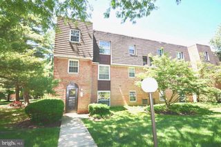 4000 GYPSY LN #214, Philadelphia, PA 19129
