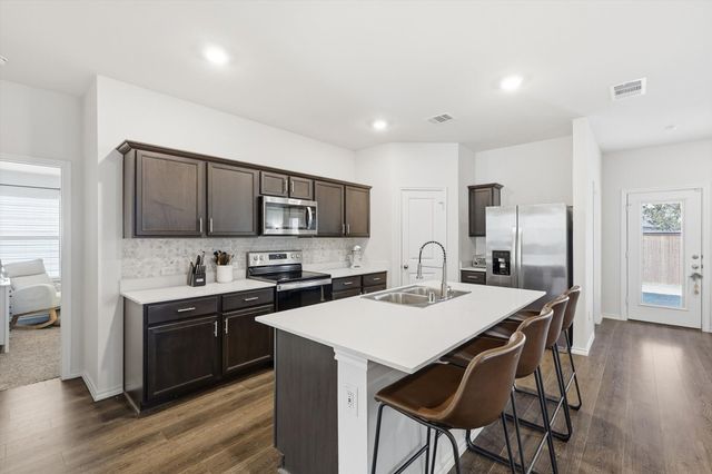 13117 Don Fisher Lane, Aubrey, TX 76227