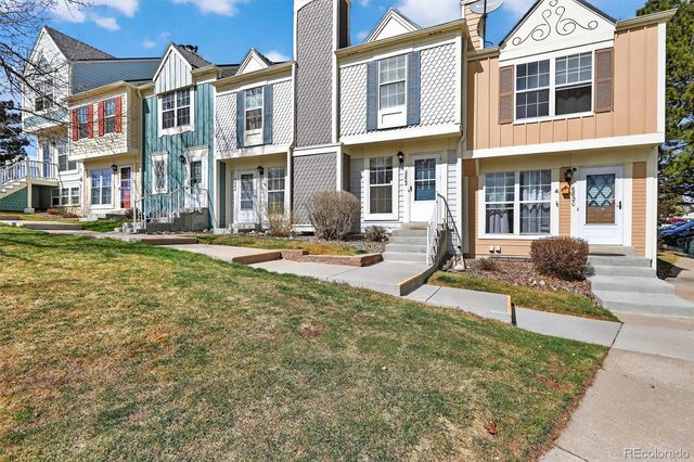 6822 S Independence Street, Littleton, CO 80128