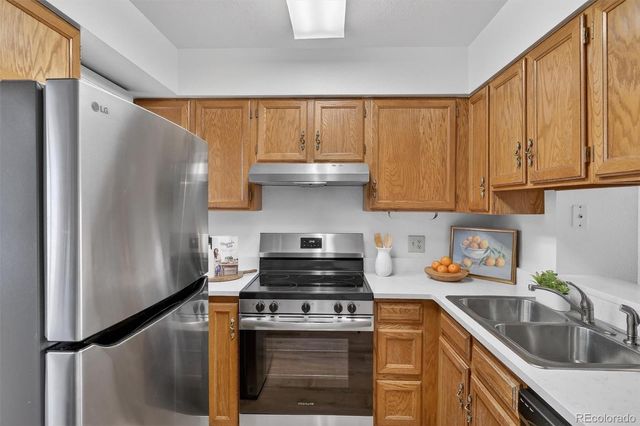 6822 S Independence Street, Littleton, CO 80128