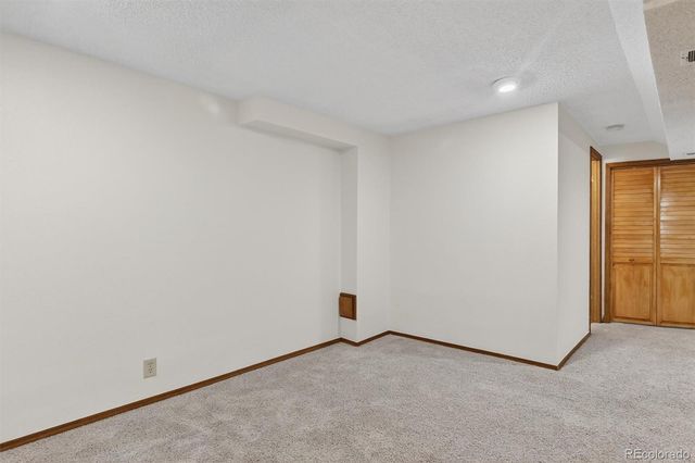 6822 S Independence Street, Littleton, CO 80128