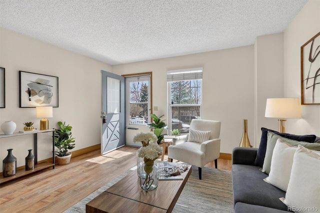 6822 S Independence Street, Littleton, CO 80128