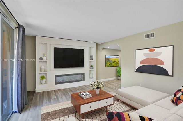 4350 W 11th Court 62, Hialeah, FL 33012