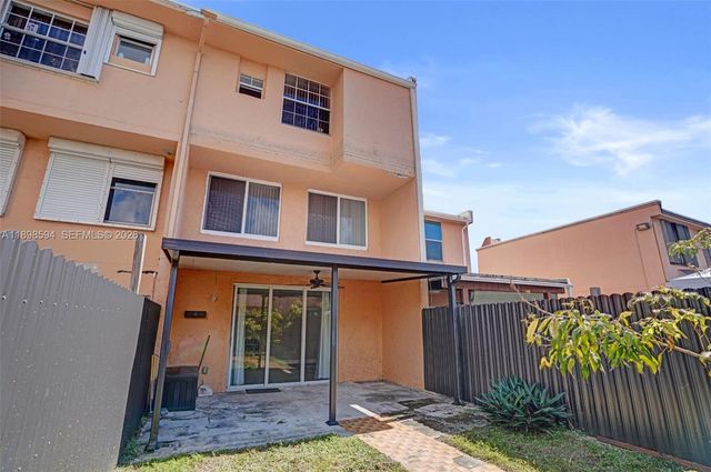 4350 W 11th Court 62, Hialeah, FL 33012
