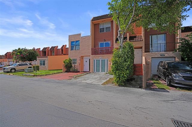 4350 W 11th Court 62, Hialeah, FL 33012