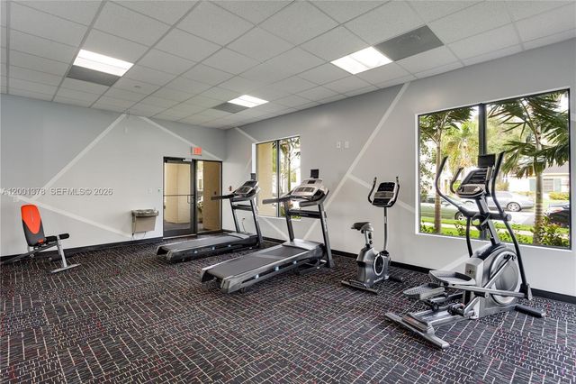 26 Santillane Ave 303, Coral Gables, FL 33134