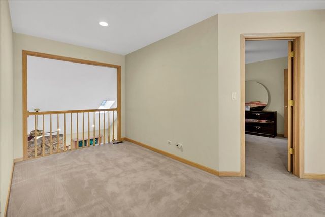 1922 Deercrest Lane, Northbrook, IL 60062