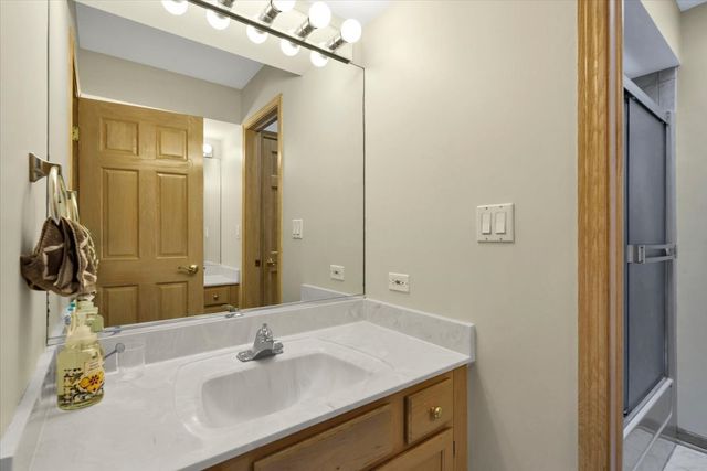 1922 Deercrest Lane, Northbrook, IL 60062