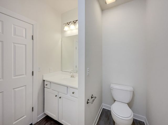 3545 Barkers Mill Rd, Clarksville, TN 37042