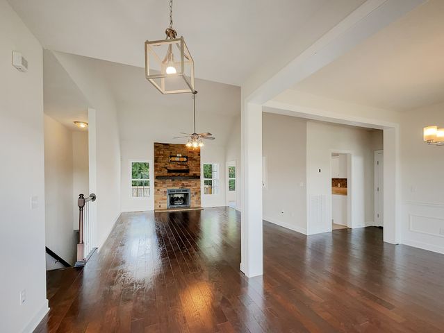 3545 Barkers Mill Rd, Clarksville, TN 37042
