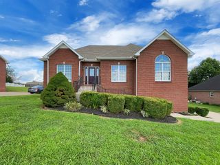 3545 Barkers Mill Rd, Clarksville, TN 37042