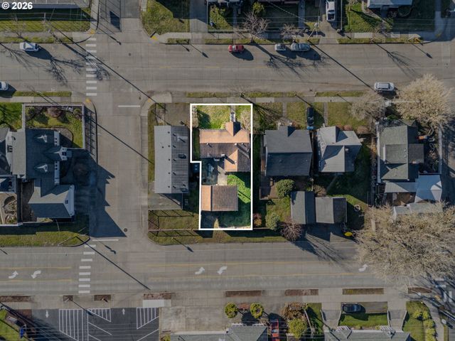 438 FRONT Ave, Castle Rock, WA 98611