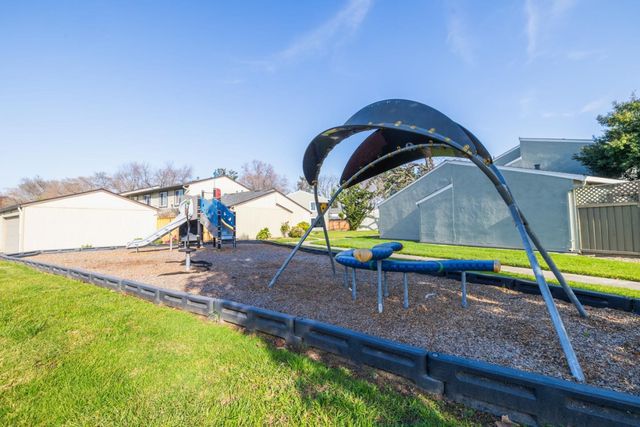 2005 Quadros Lane, San Jose, CA 95131