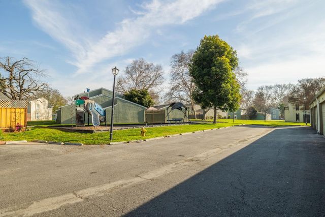 2005 Quadros Lane, San Jose, CA 95131