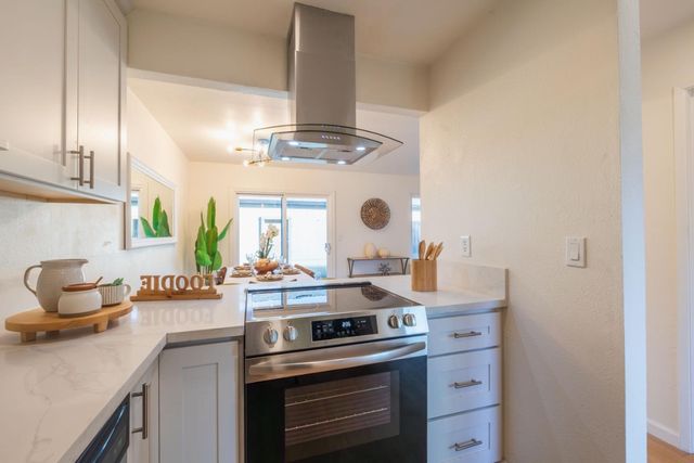 2005 Quadros Lane, San Jose, CA 95131