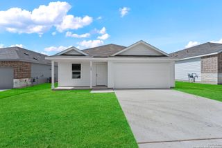 720 Horsetail Ln, New Braunfels, TX 78130