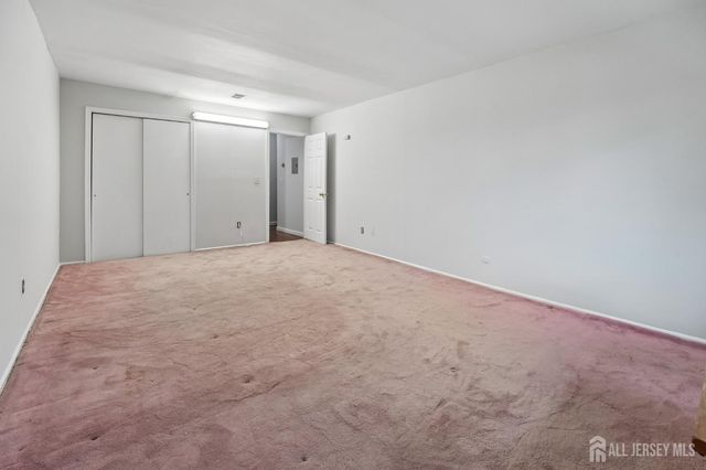 345 College Drive, Edison, NJ 08817