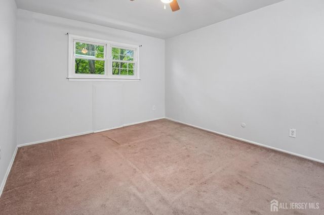 345 College Drive, Edison, NJ 08817