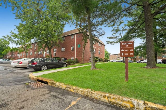 345 College Drive, Edison, NJ 08817