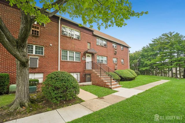 345 College Drive, Edison, NJ 08817