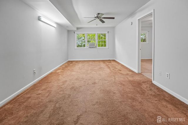 345 College Drive, Edison, NJ 08817