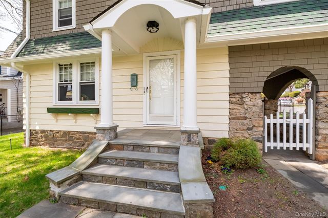 350 Hutchinson Boulevard, Mount Vernon, NY 10552