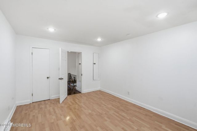 8 Van Nostrand Avenue, Jersey City, NJ 07305