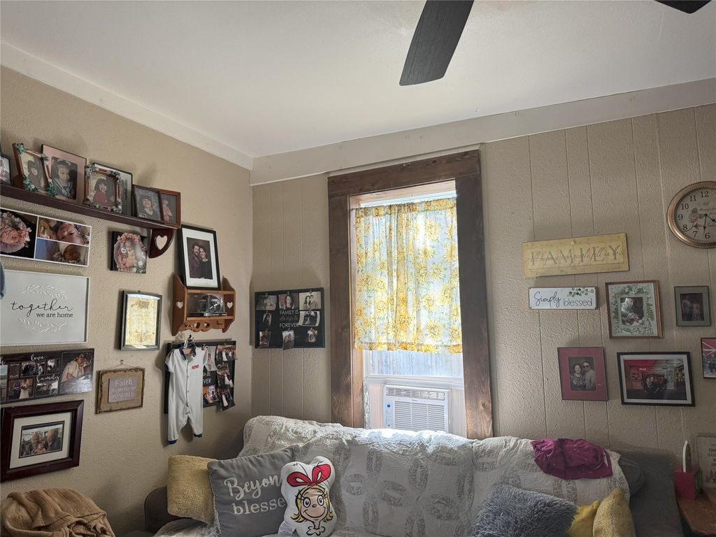 Image 3 of property listing at 716 7th Street N, Great Falls, MT 59401