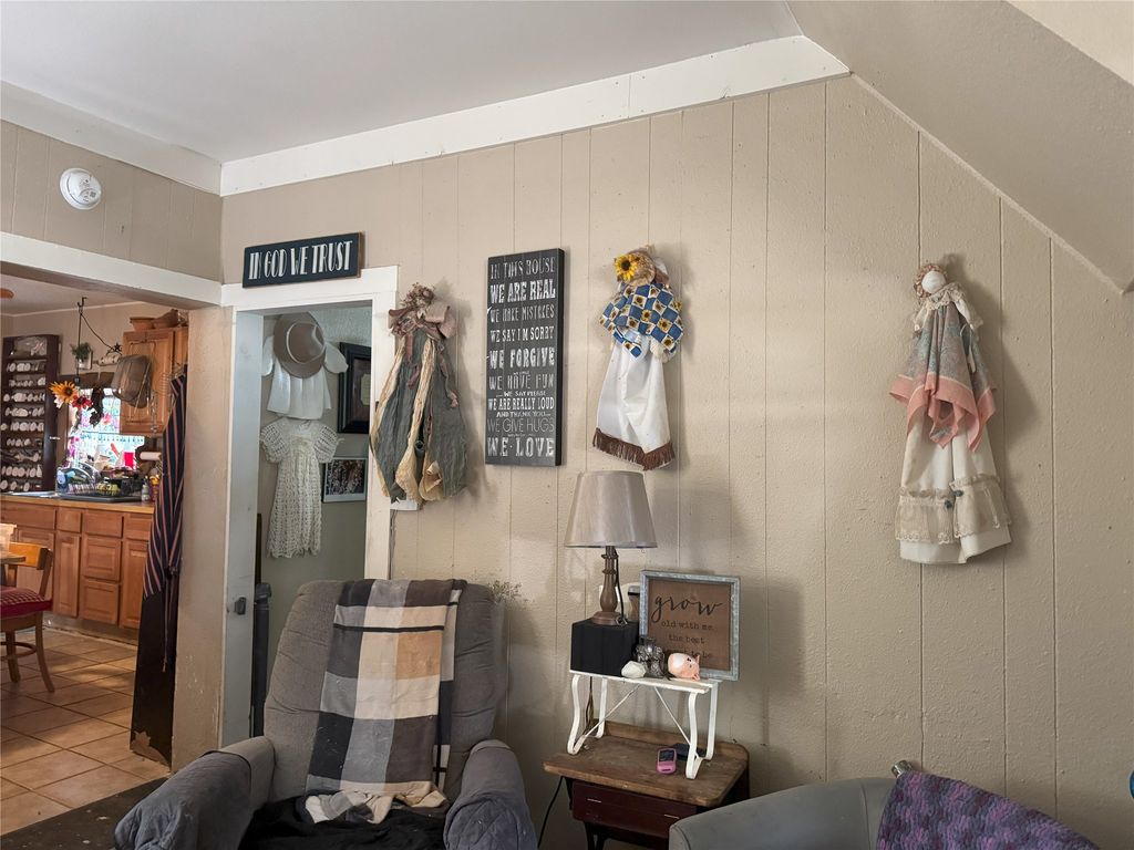 Image 5 of property listing at 716 7th Street N, Great Falls, MT 59401